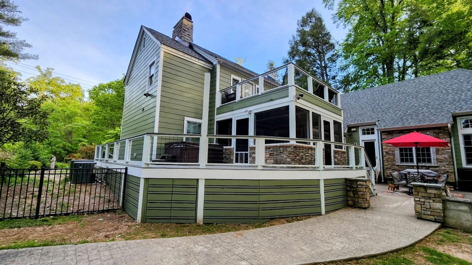 Completed screened porch project 9