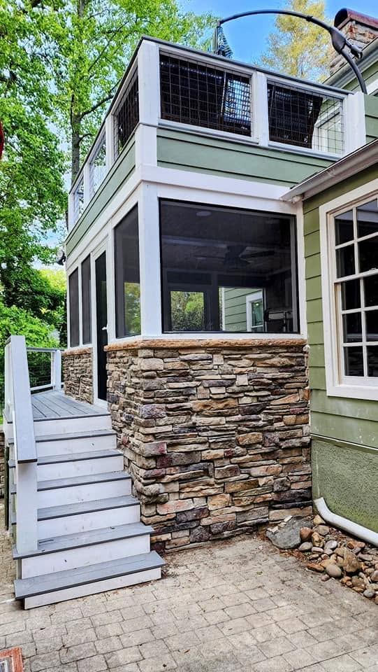 Completed screened porch project 10