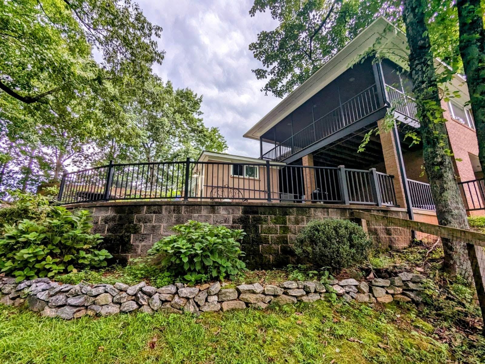 Completed screened porch project 16